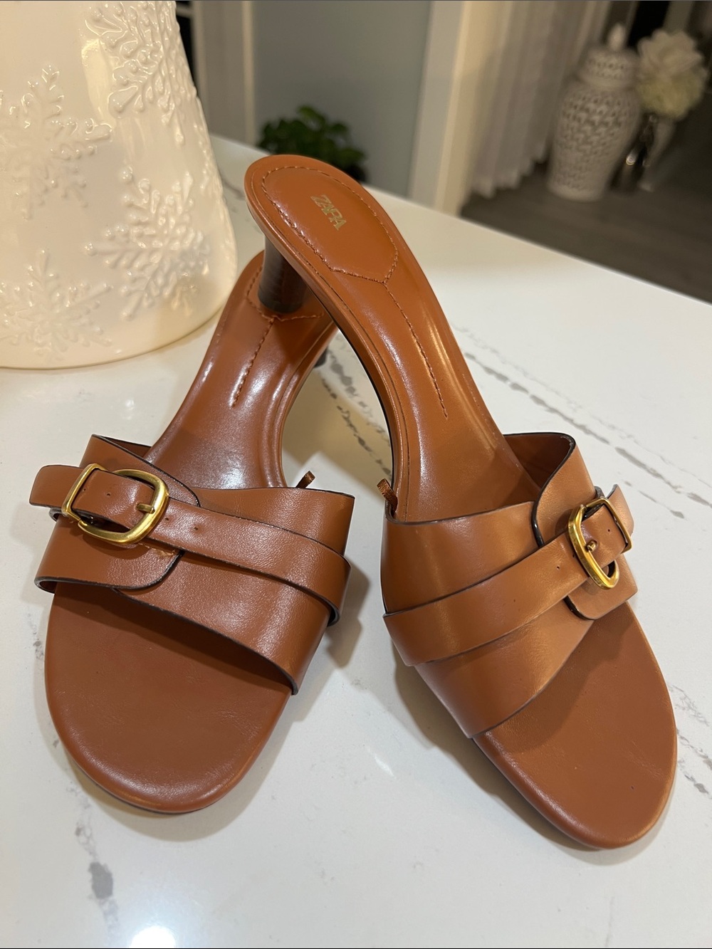 Zara Tan Leather Slide Heels with Gold Buckles size 9 (EU40)